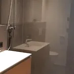 Apartman In Near Lifts