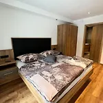 Lägenhet In Near Lifts *