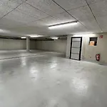 In Near Lifts Apartment