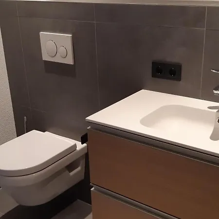 In Near Lifts Lägenhet *