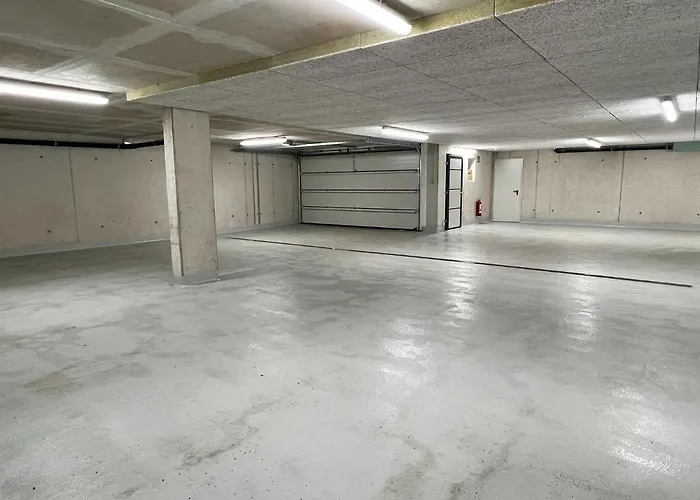 In Near Lifts Apartment *